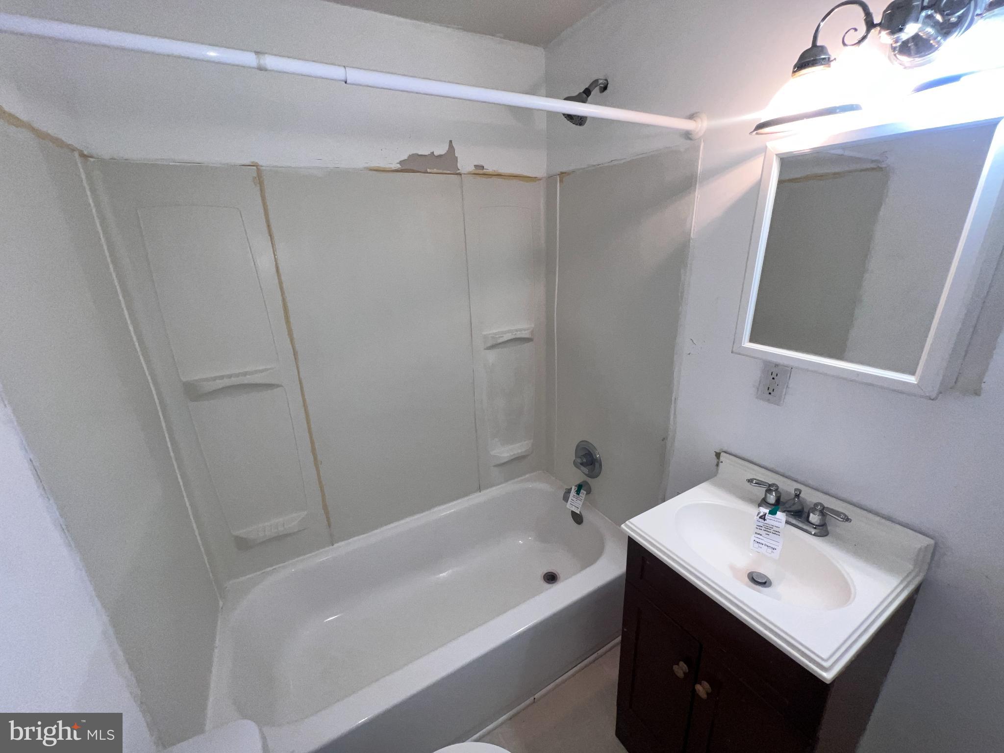 104 West High Street Hancock, MD 21750 - Photo 18 of 28 Full bath