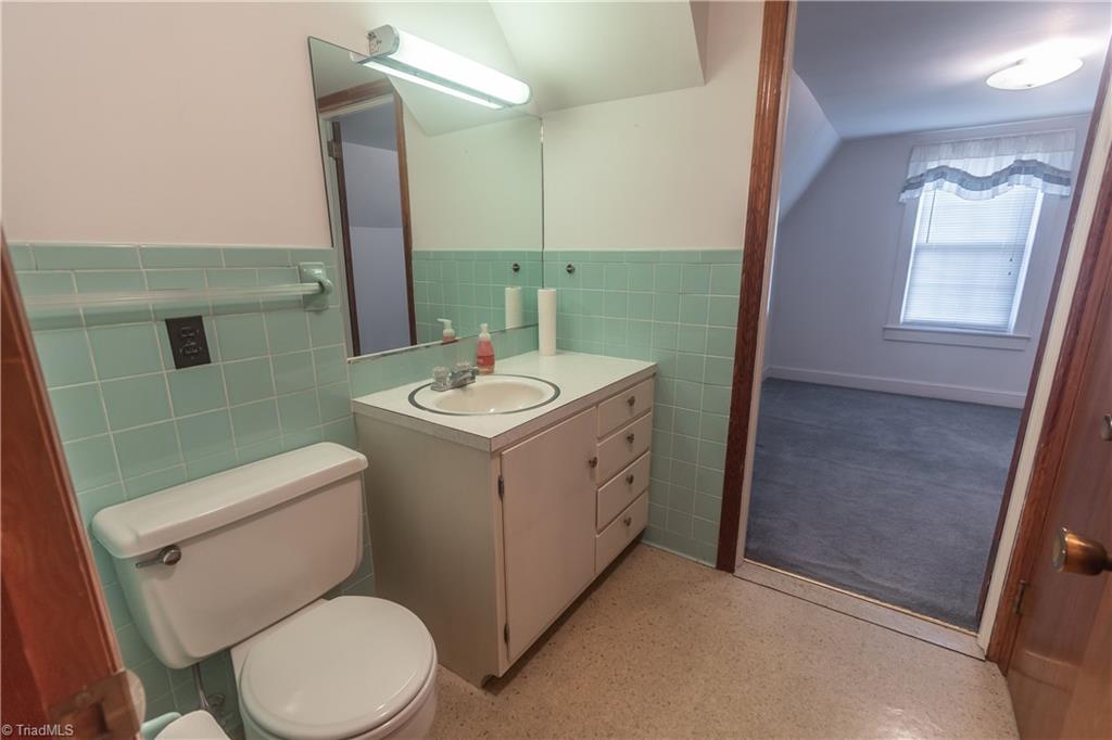 185 Barney Venable Road Pilot Mountain, NC 27041 - Photo 18 of 23 Gallery Image 18