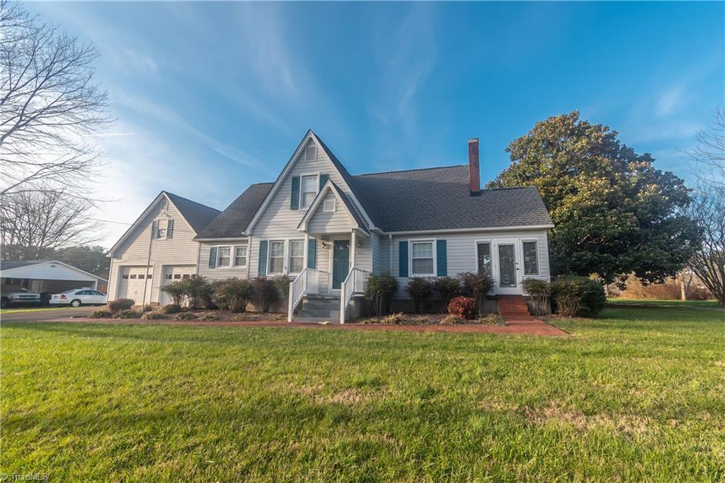 185 Barney Venable Road Pilot Mountain, NC 27041 - Photo 3 of 23 Gallery Image 3