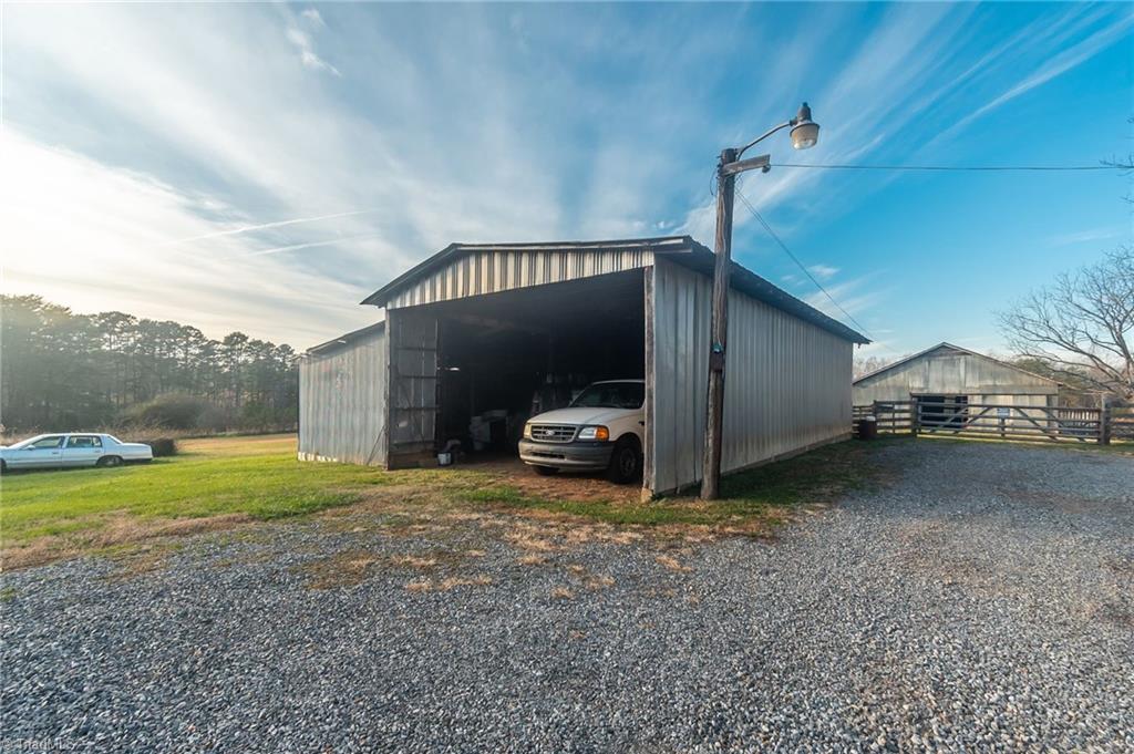 185 Barney Venable Road Pilot Mountain, NC 27041 - Photo 22 of 23 Gallery Image 22