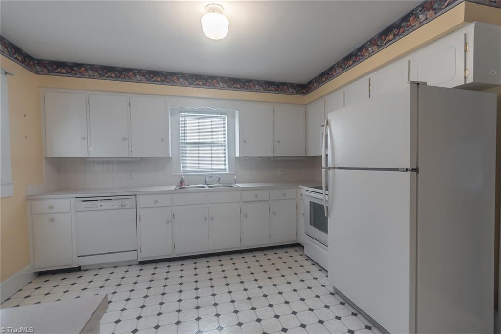 185 Barney Venable Road Pilot Mountain, NC 27041 - Photo 8 of 23 Gallery Image 8