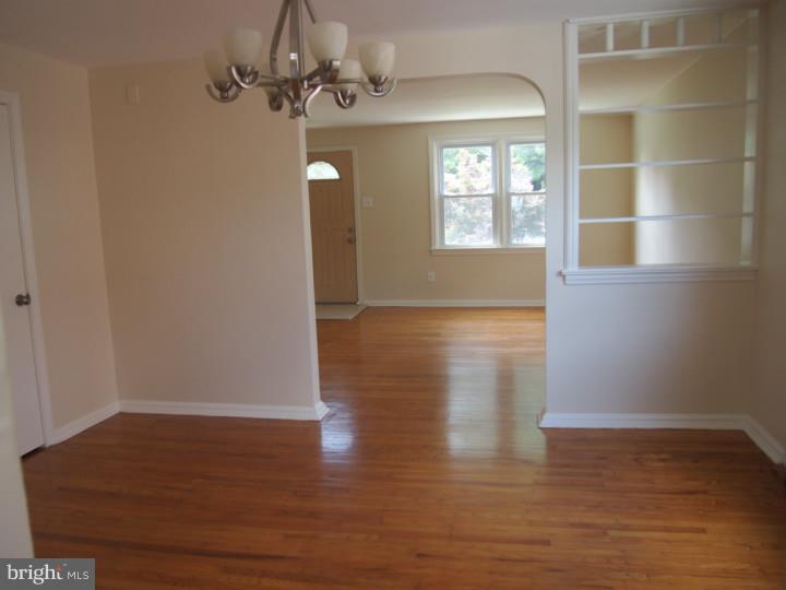 317 Laurel Road Sharon Hill, PA 19079 - Photo 2 of 12 Gallery Image 2