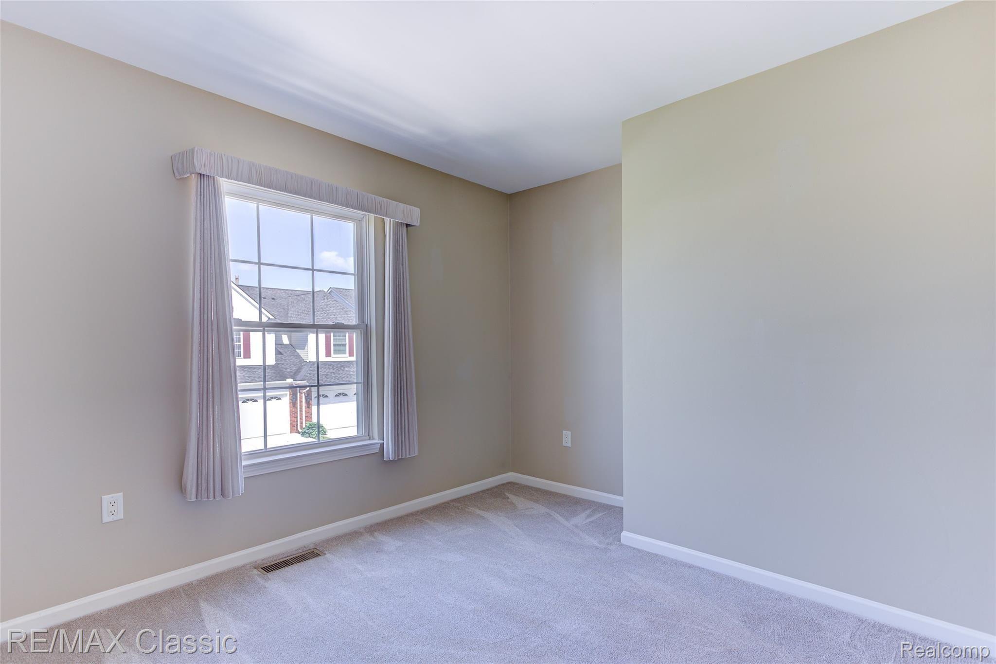 41620 Mitchell Road Novi, MI 48377 - Photo 34 of 40 Bed