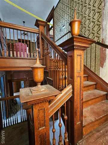 $650,000 | 3130 Russell Boulevard, St. Louis, MO 63104