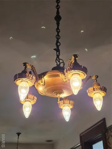 $650,000 | 3130 Russell Boulevard, St. Louis, MO 63104