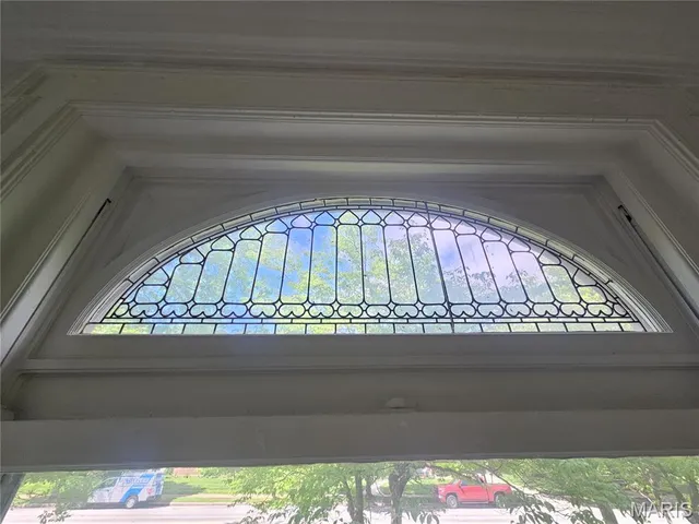 $650,000 | 3130 Russell Boulevard, St. Louis, MO 63104