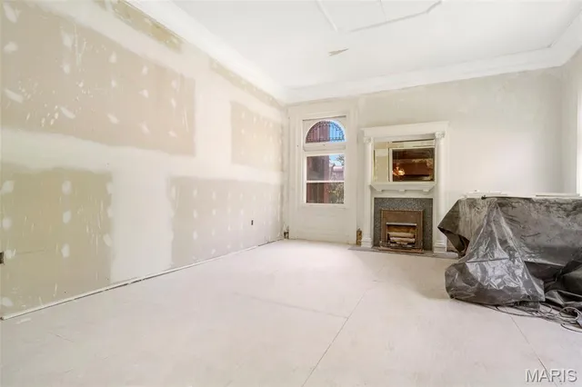 $650,000 | 3130 Russell Boulevard, St. Louis, MO 63104