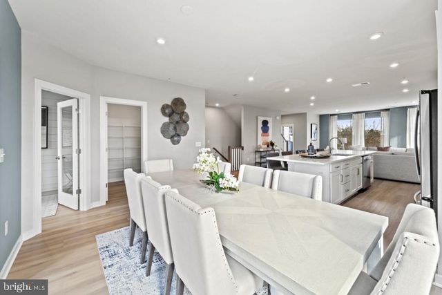 $671,765 | 13586 Innovation Station Loop, Herndon, VA 20171