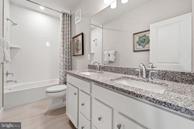 $671,765 | 13586 Innovation Station Loop, Herndon, VA 20171