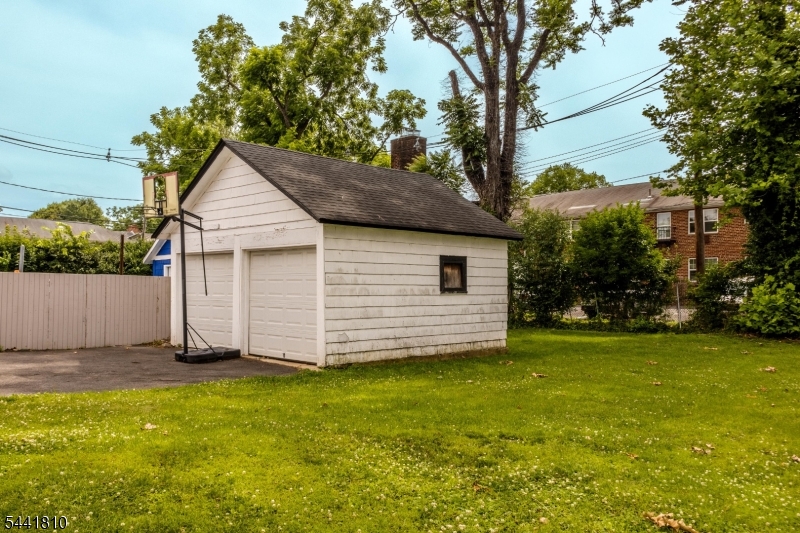 1074 Rose Street Plainfield, NJ 07060 - Photo 18 of 21