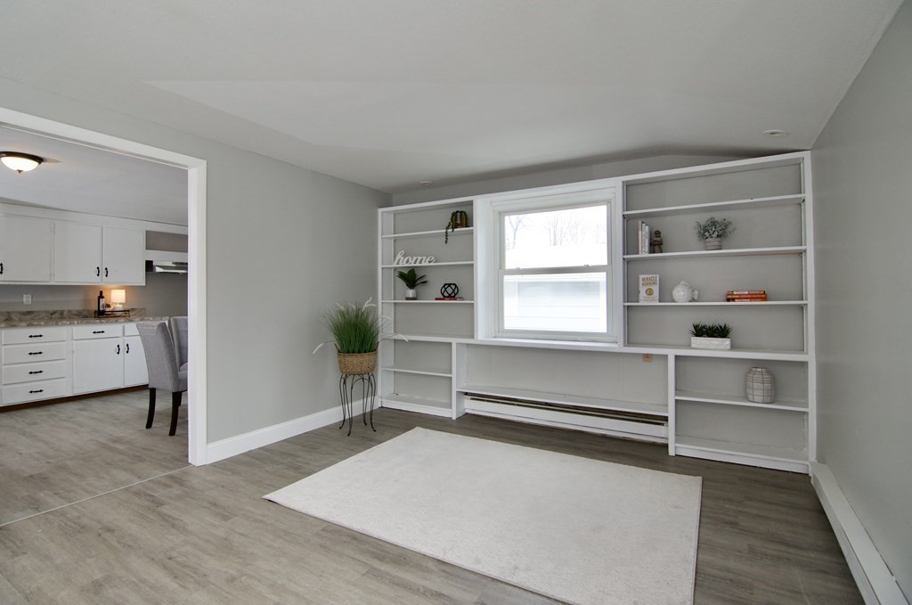 160 Laurelton Street Springfield, MA 01109 - Photo 5 of 30