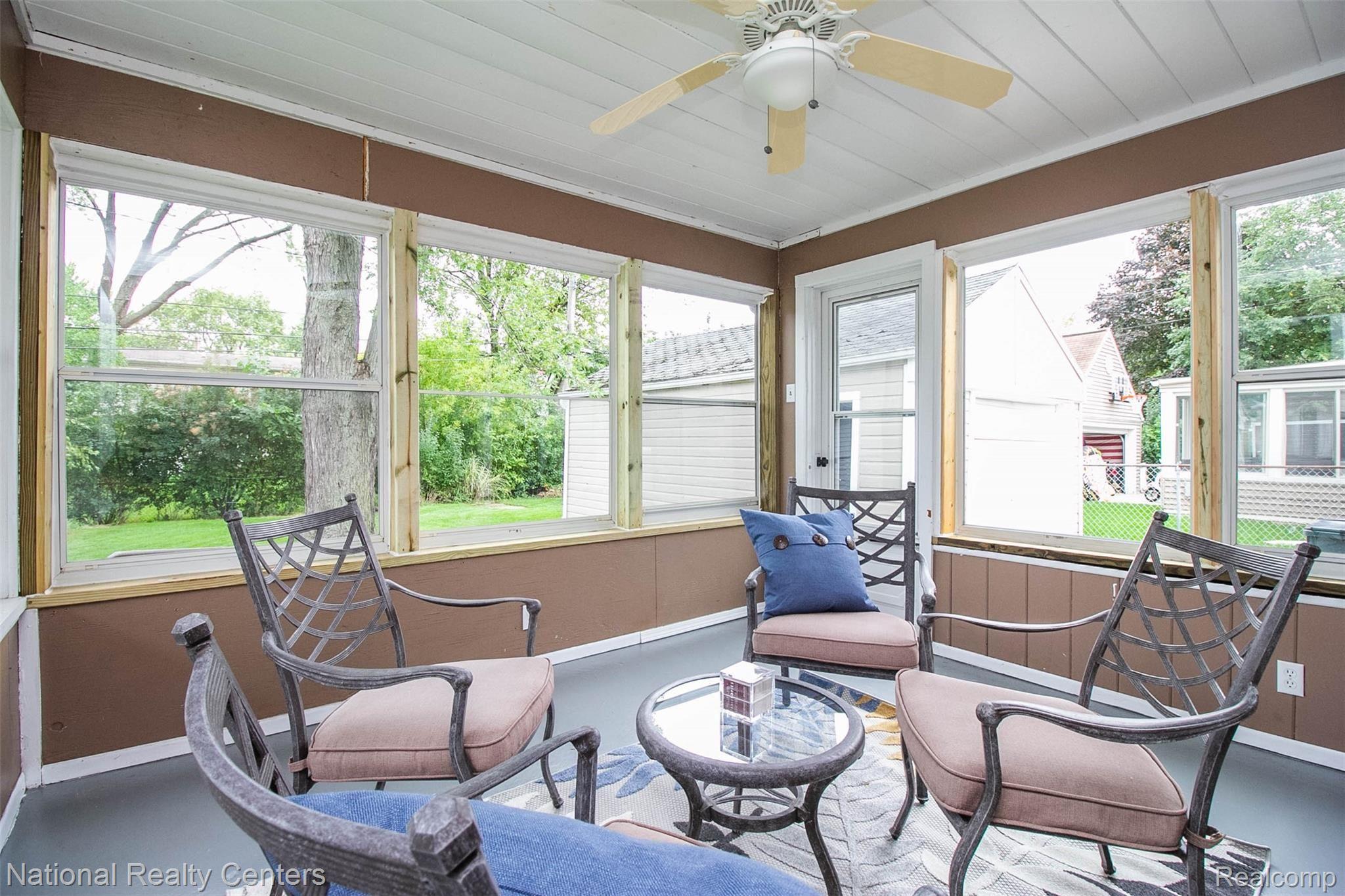 1610 Eaton Road Berkley, MI 48072 - Photo 29 of 34 18.jpg