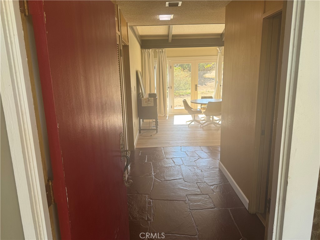 4501 Nielson Phelan, CA 92371 - Photo 9 of 33