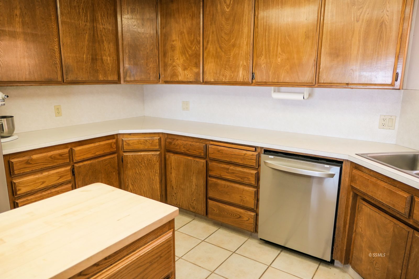 128 West Cielo Avenue Ridgecrest, CA 93555 - Photo 21 of 50