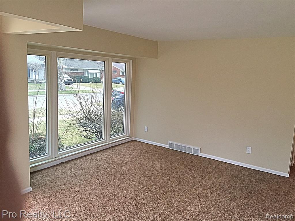 724 Clair Street Inkster, MI 48141 - Photo 2 of 9