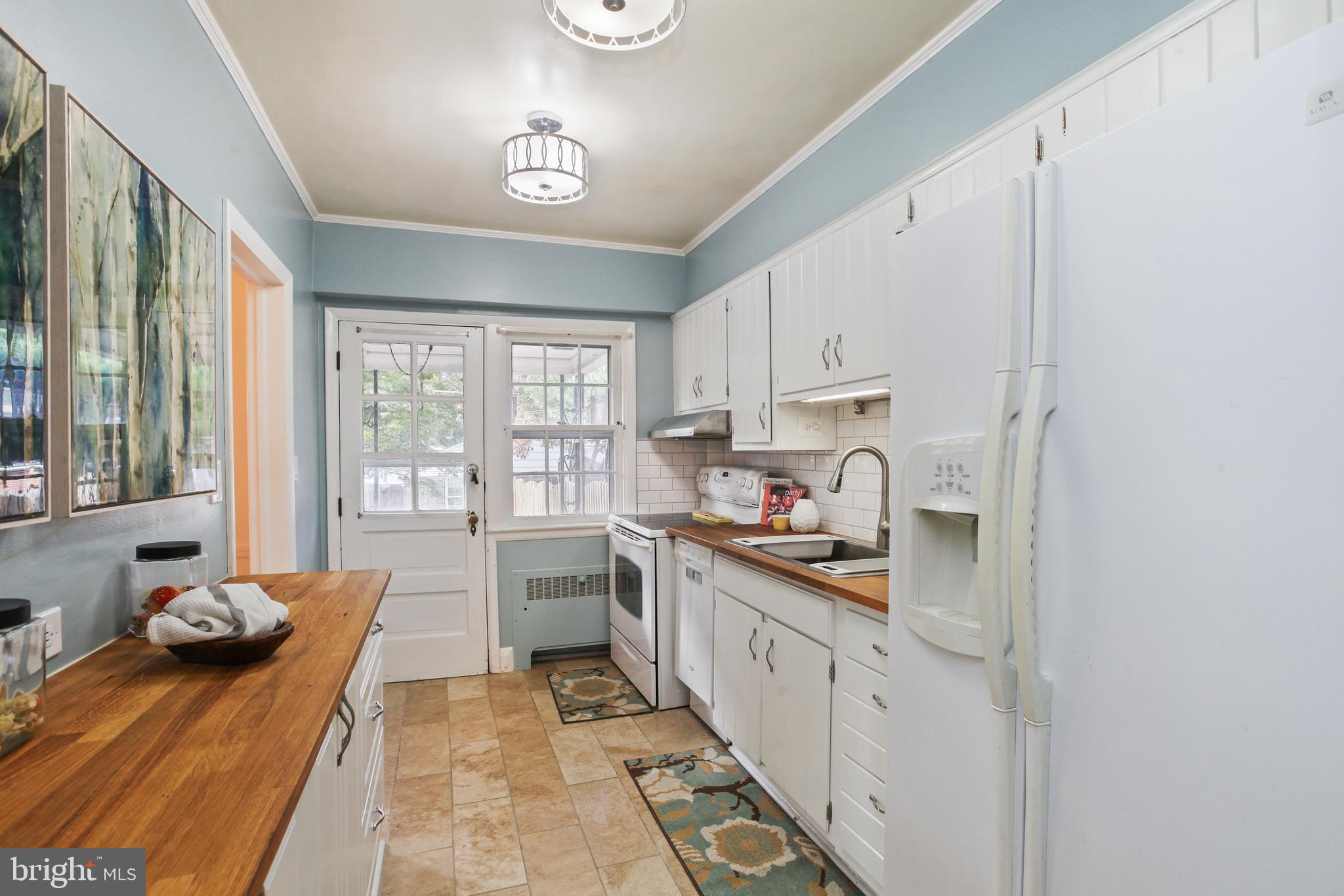 329 Dumbarton Road Baltimore, MD 21212 - Photo 16 of 41