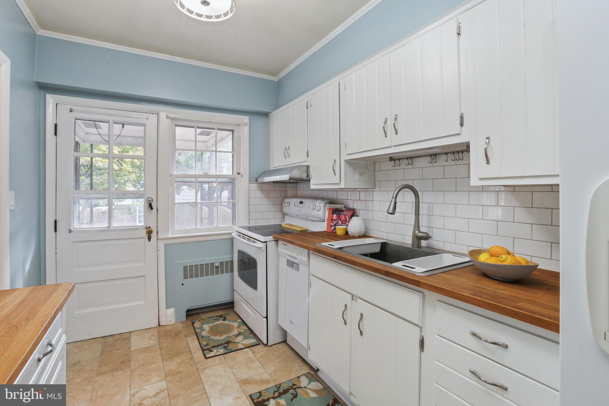 329 Dumbarton Road Baltimore, MD 21212 - Photo 17 of 41
