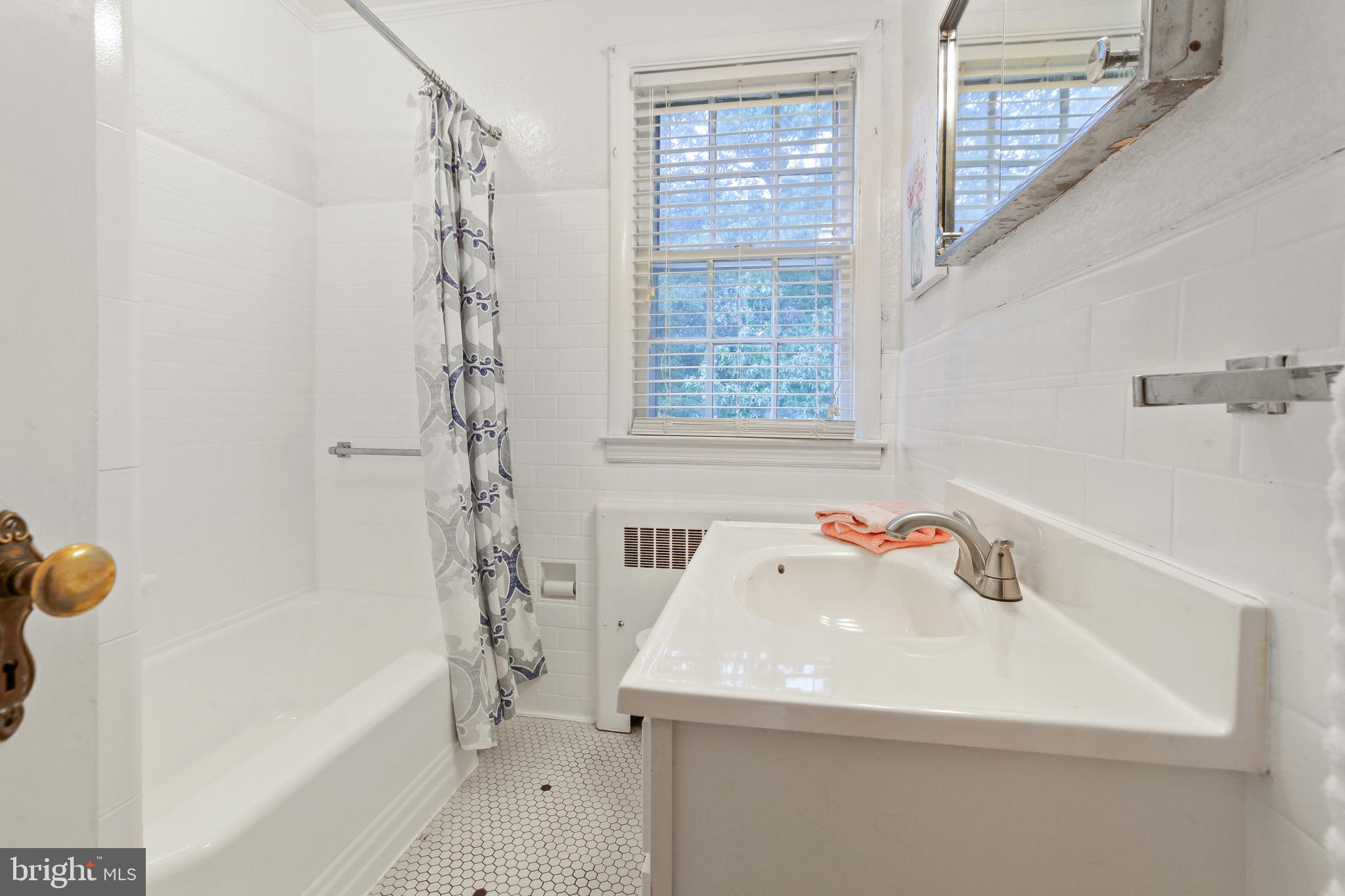 329 Dumbarton Road Baltimore, MD 21212 - Photo 28 of 41