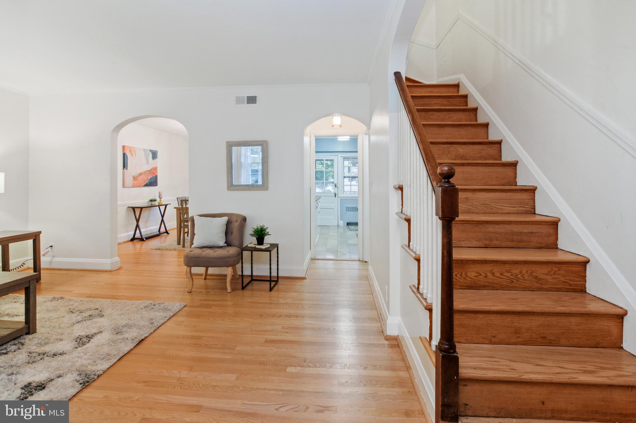 329 Dumbarton Road Baltimore, MD 21212 - Photo 5 of 41