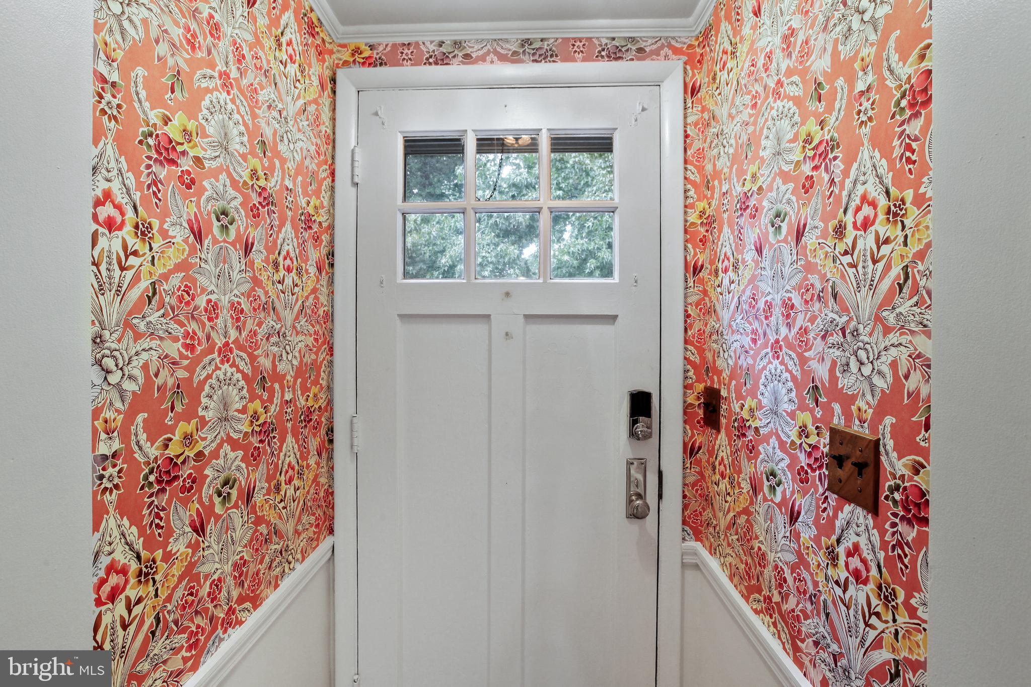 329 Dumbarton Road Baltimore, MD 21212 - Photo 6 of 41