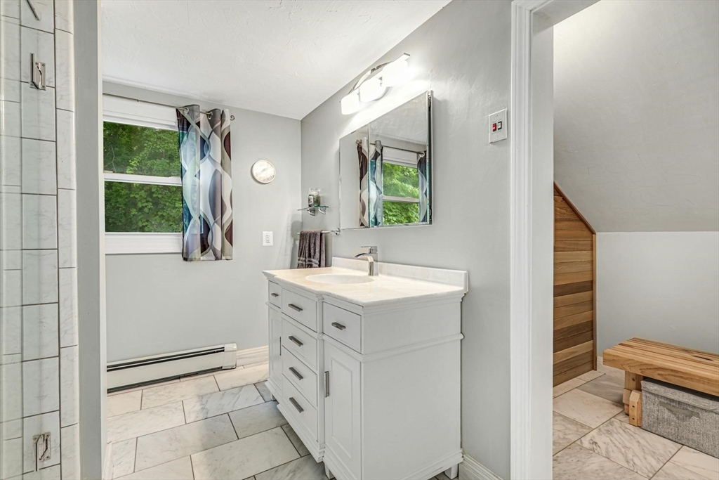 294 South Main Street Clinton, MA 01510 - Photo 6 of 31 Gallery Image 6
