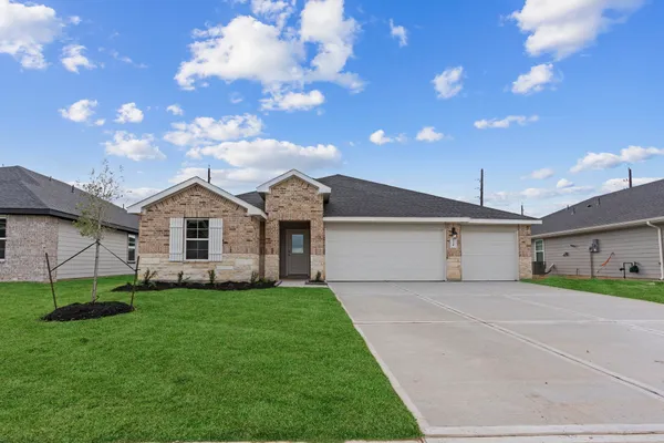$409,990 | 6618 Kingfisher Lane, Beasley, TX 77417