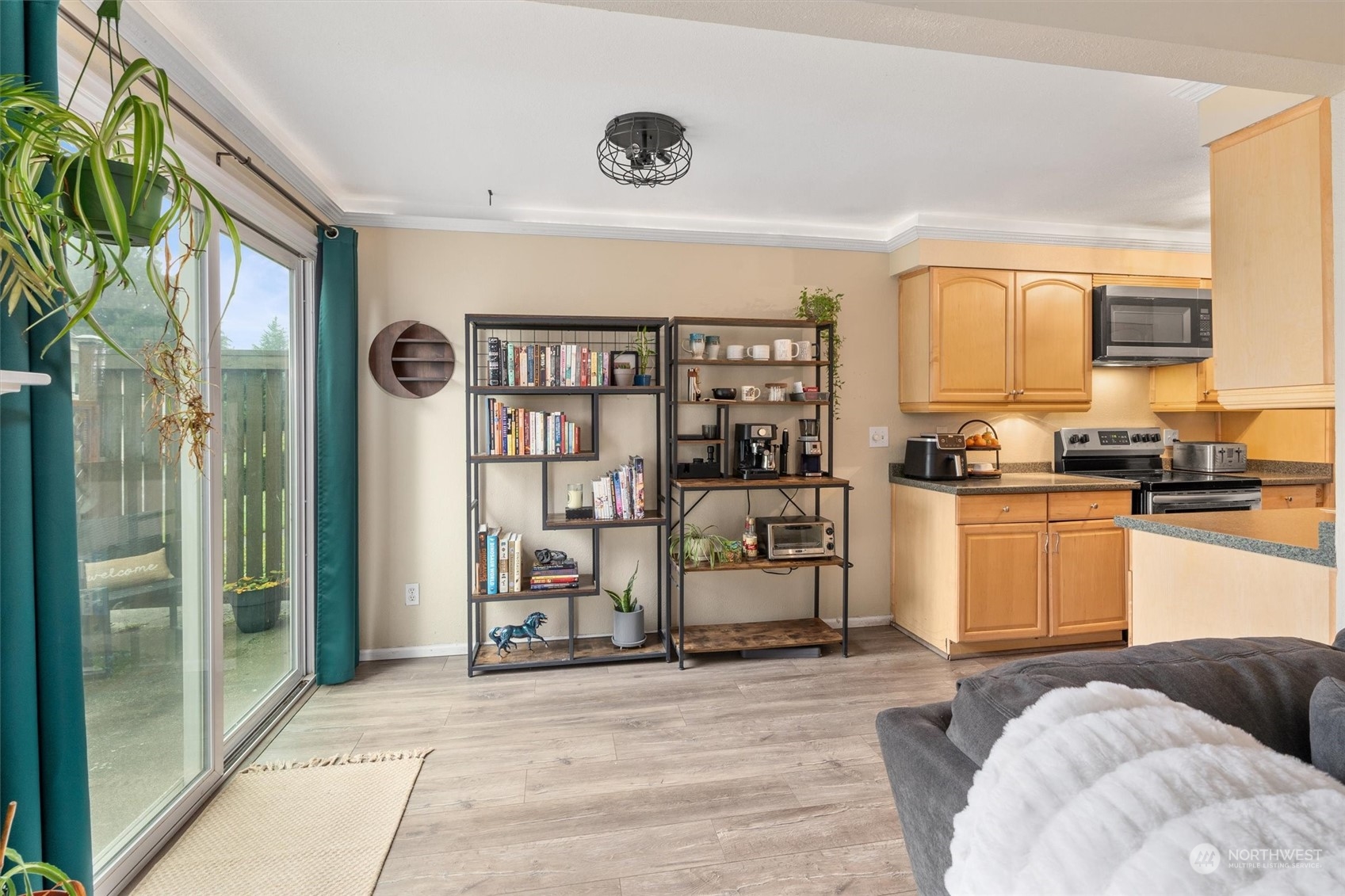 411 213th Place Southwest, Unit 12B Bothell, WA 98021 - Photo 8 of 31