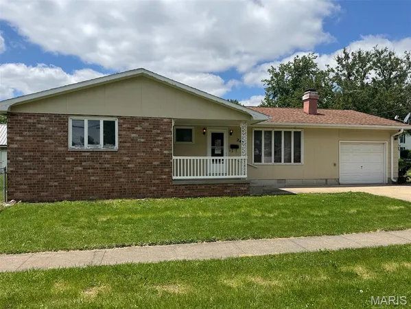 $125,000 | 240 South Jefferson Street, Kahoka, MO 63445