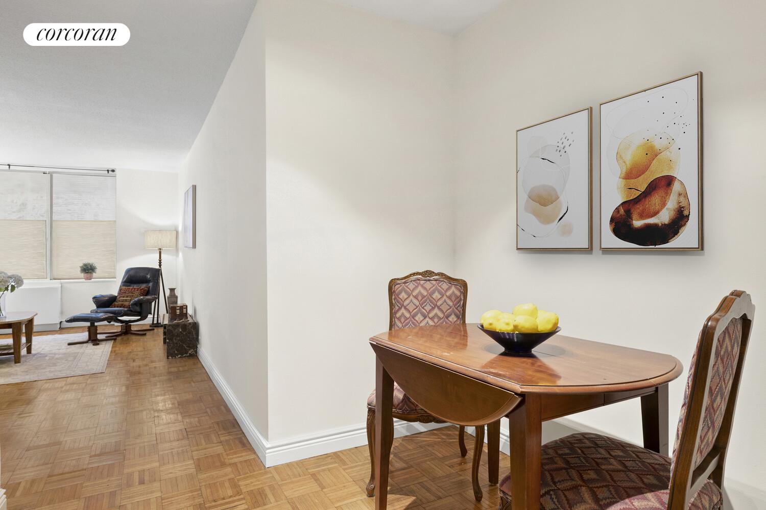 61 West 62nd Street, Unit 6B Manhattan, NY 10023 - Photo 4 of 11