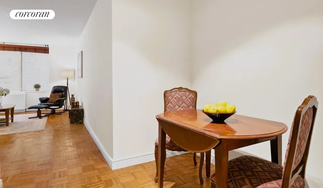 $675,000 | 61 West 62nd Street, Unit 6B | Upper West Side