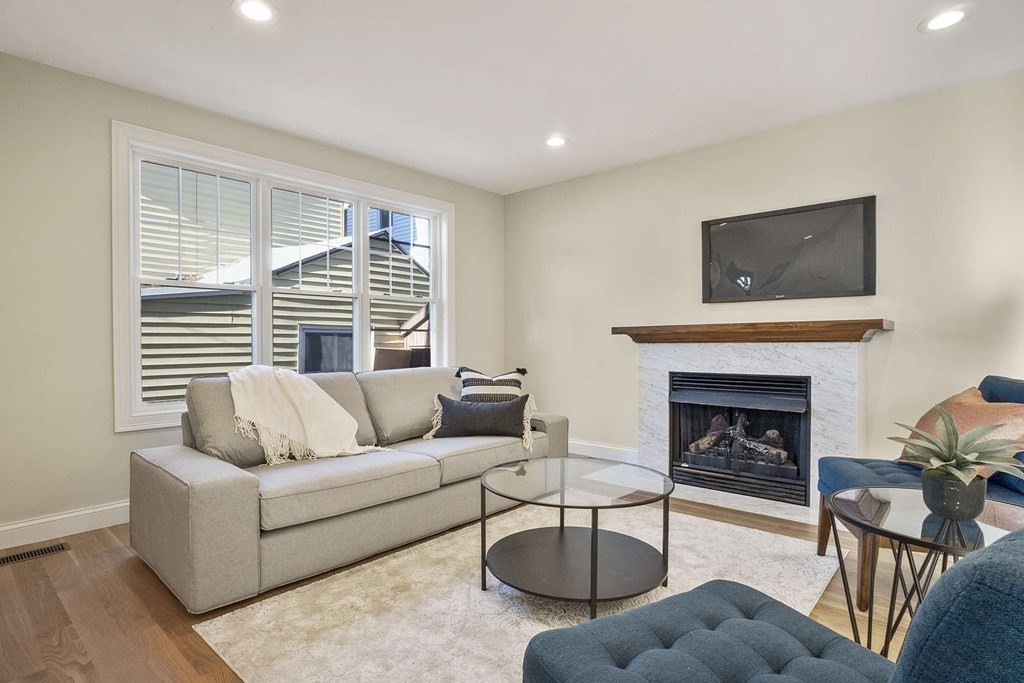61 R Prescott Street, Unit 1 Somerville, MA 02143 - Photo 11 of 17 Gallery Image 11