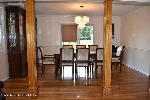 $749,000 | 15 Soren Street | Willowbrook