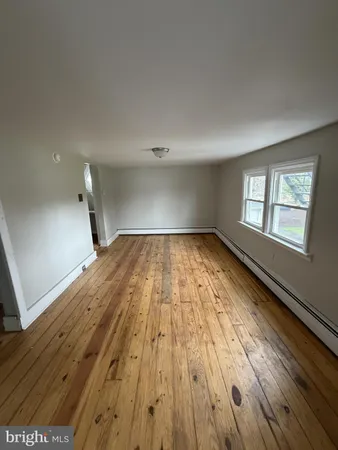 $1,400 | 190 7th Street, Unit 2, Salem, NJ 08079