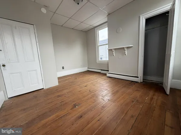 $1,400 | 190 7th Street, Unit 2, Salem, NJ 08079