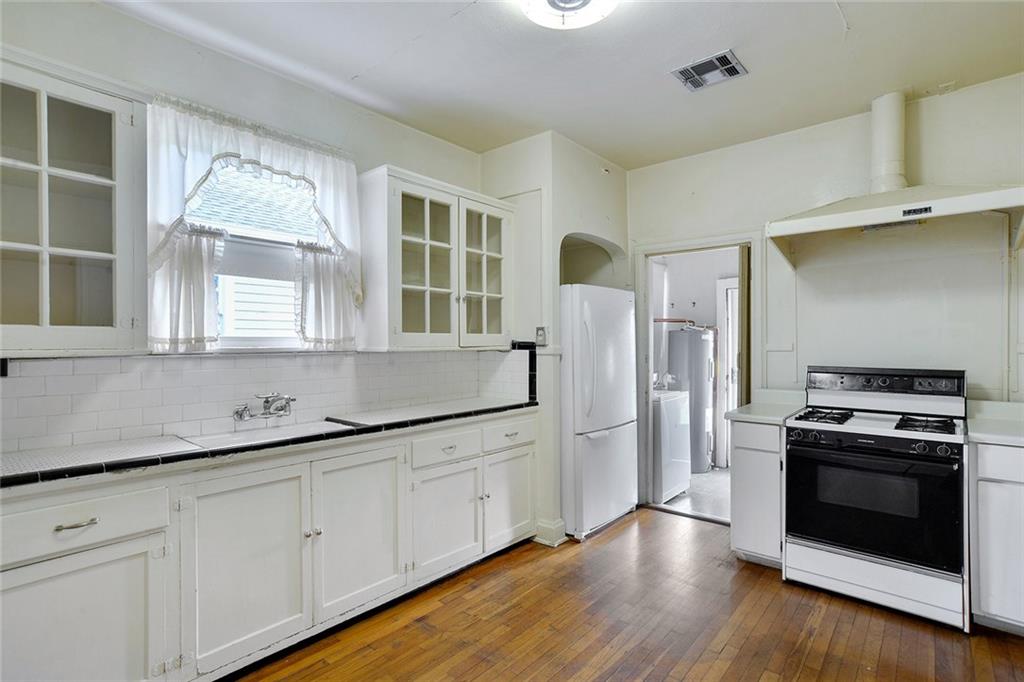325 Rio Vista Avenue Jefferson, LA 70121 - Photo 4 of 10 Gallery Image 4