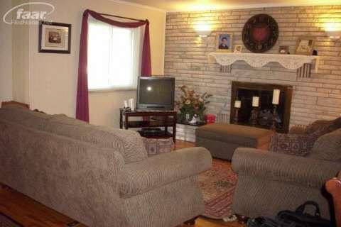 5185 Belsay Road Grand Blanc, MI 48439 - Photo 6 of 23 20356246-5.JPG