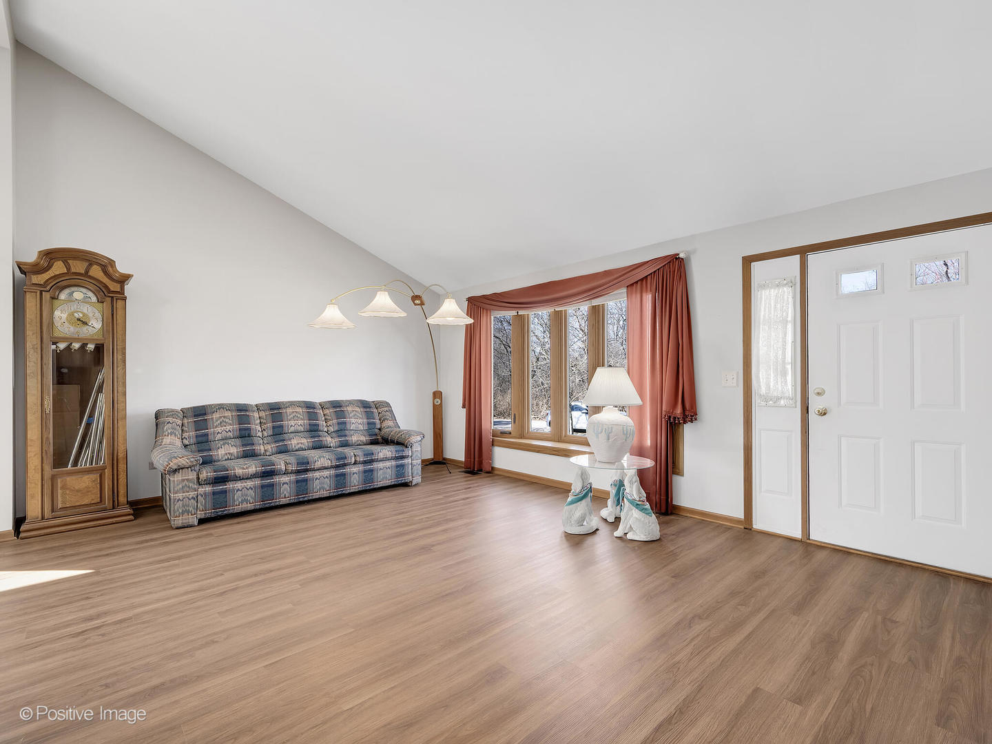 27-w015 Manchester Road Wheaton, IL 60187 - Photo 3 of 29