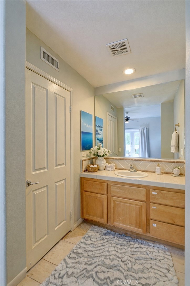 15257 Saddleback Road Canyon Country, CA 91387 - Photo 15 of 69