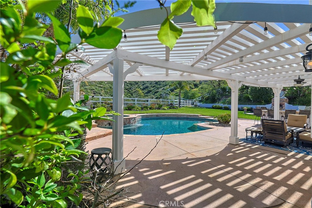 15257 Saddleback Road Canyon Country, CA 91387 - Photo 40 of 69