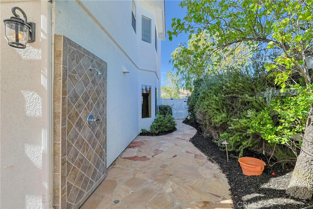 15257 Saddleback Road Canyon Country, CA 91387 - Photo 48 of 69