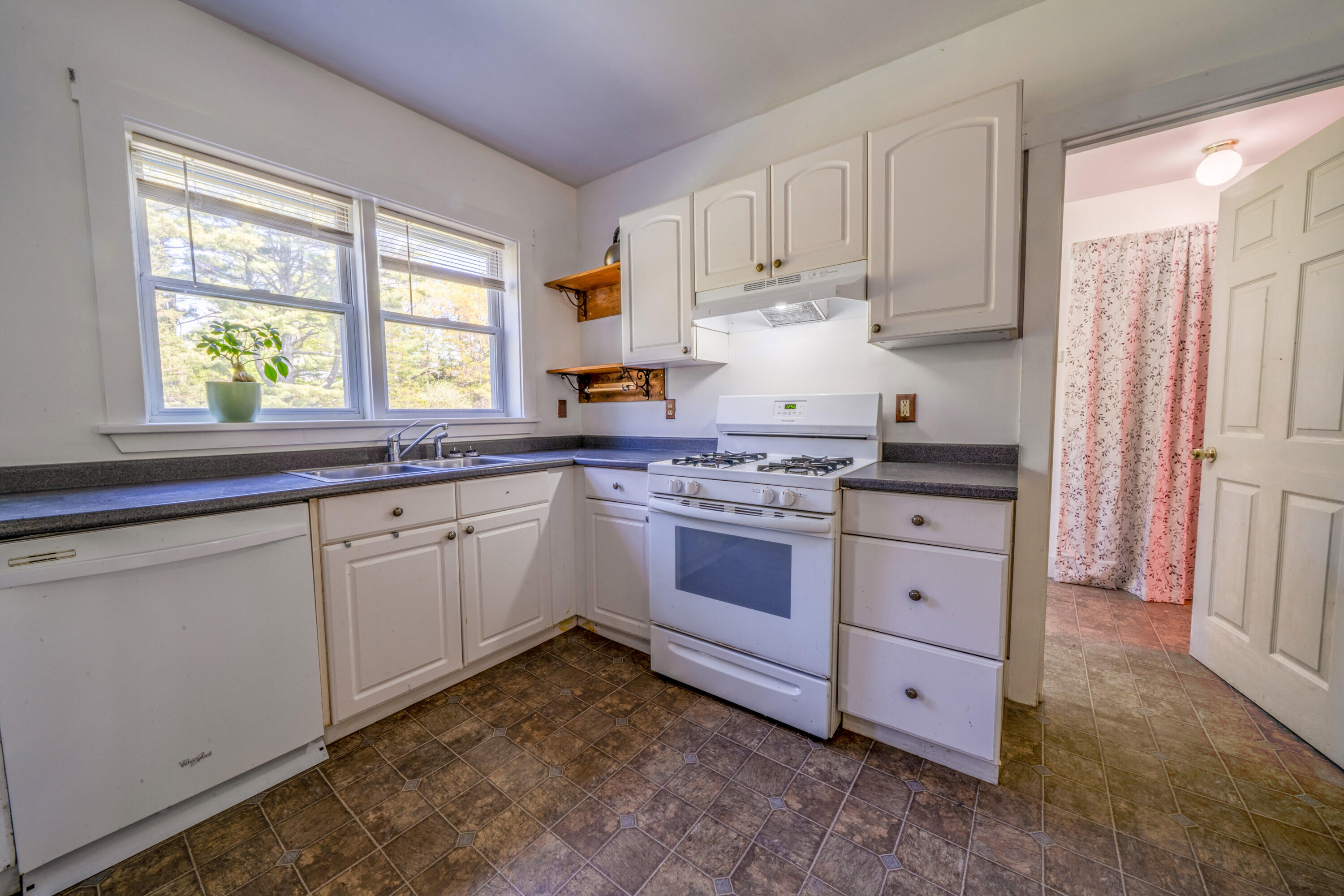 177 Lebanon Road Winterport, ME 04496 - Photo 12 of 47 2590