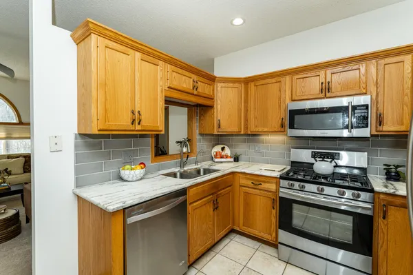 $279,900 | 1988 Waterford Place Southwest, Rochester, MN 55902