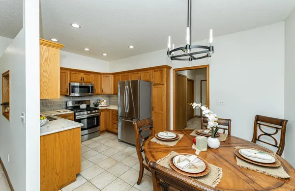 $279,900 | 1988 Waterford Place Southwest, Rochester, MN 55902