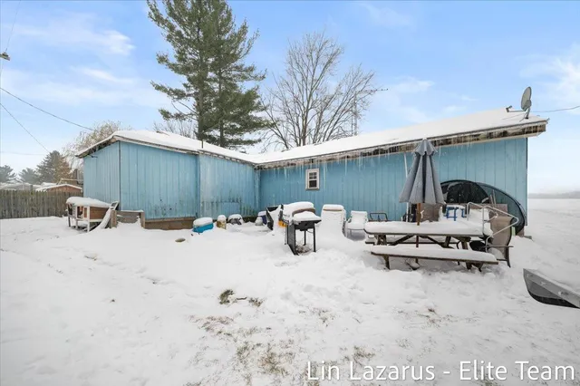 $244,900 | 13280 Ritchie Avenue Northeast, Cedar Springs, MI 49319