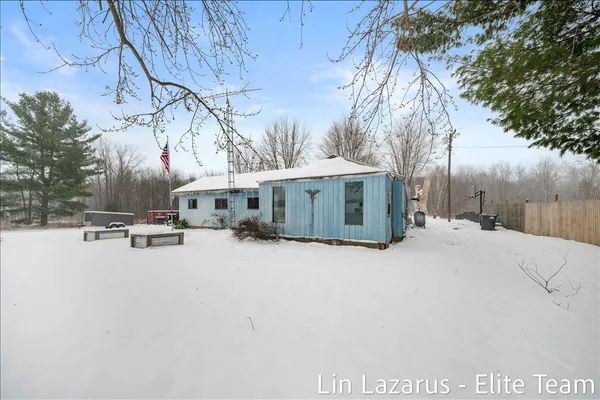 $199,900 | 13280 Ritchie Avenue Northeast, Cedar Springs, MI 49319