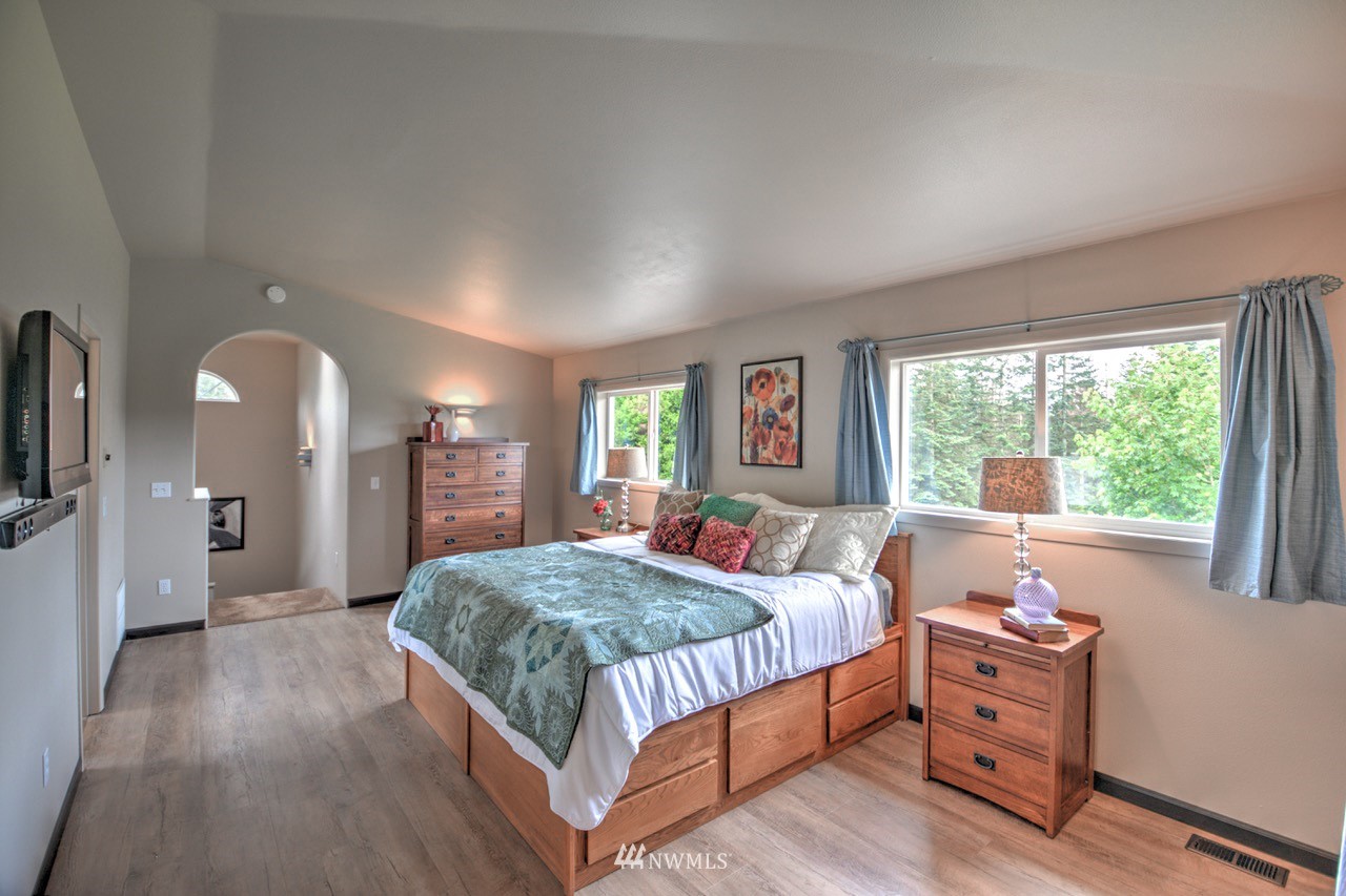 12743 Case Road Southwest Olympia, WA 98512 - Photo 24 of 36 Gallery Image 24