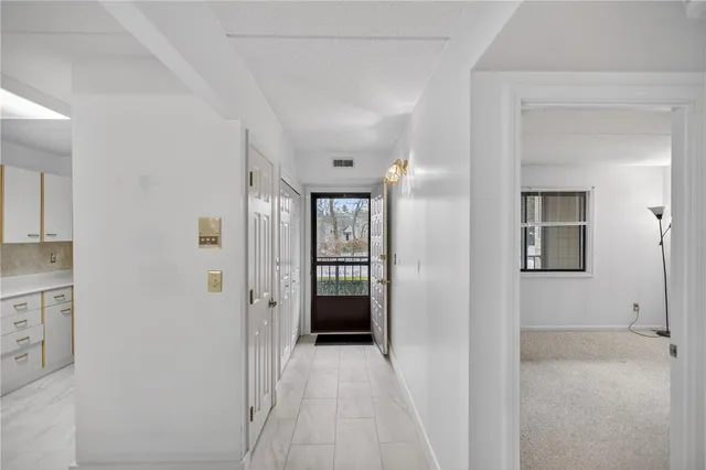 $274,900 | 650 East Greenwich Avenue, Unit 5110, West Warwick, RI 02893