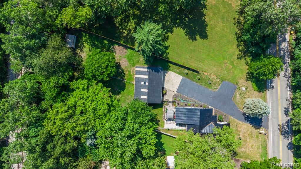308 North Seymour Road Flushing, MI 48433 - Photo 27 of 30 Gallery Image 27
