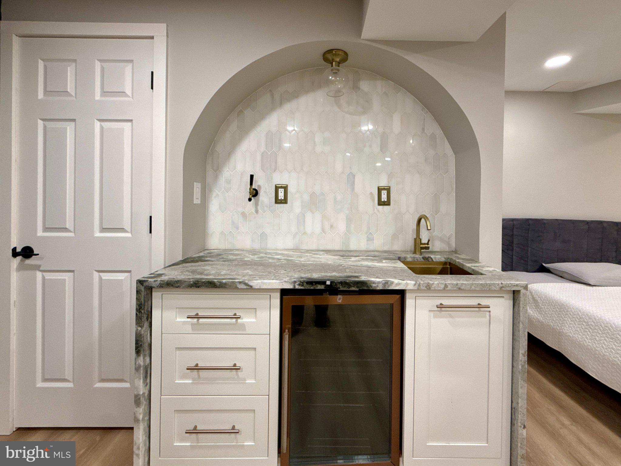 267 Flagstone Road, Unit 6 Chester Springs, PA 19425 - Photo 15 of 27 Stylish kitchenette with elegant finishes.