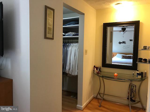 1644 Barnstead Drive Reston, VA 20194 - Photo 12 of 23 a view of reception area